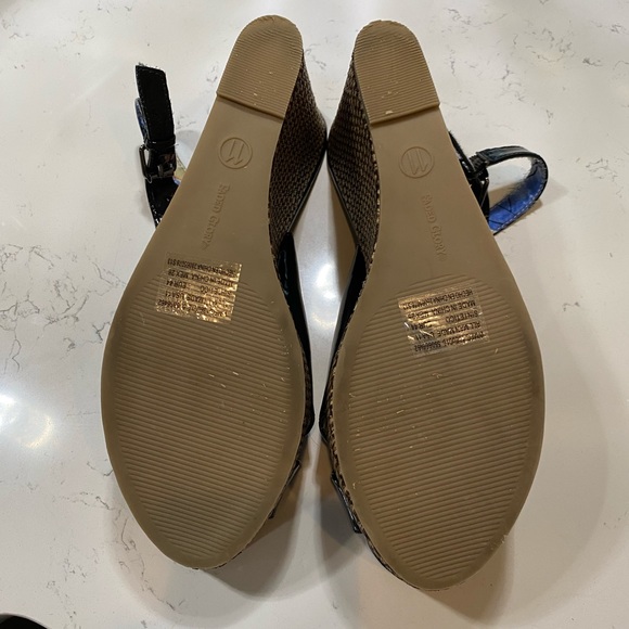 Faded Glory Open Toe Wedge Heels Black Tan Strap - Picture 8 of 8